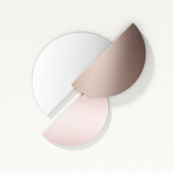 Hoodi mirrors